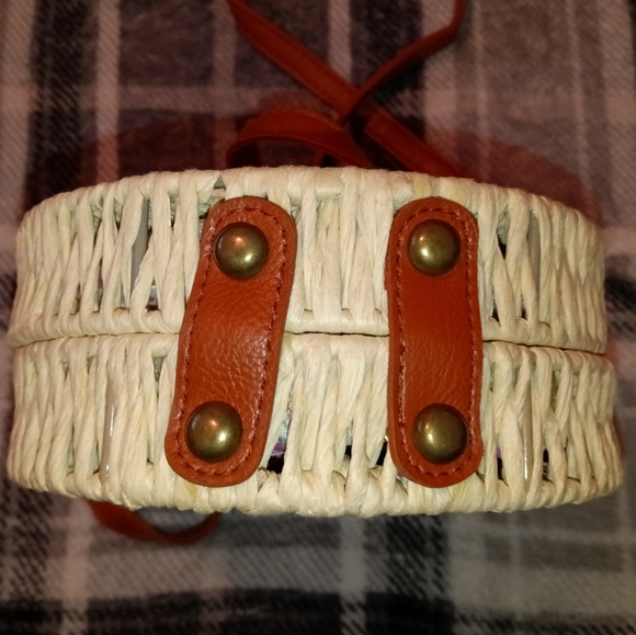 🆕 Round Woven Straw Crossbody Purse Shoulder Bag Vacation Summer Bag - Picture 10 of 15
